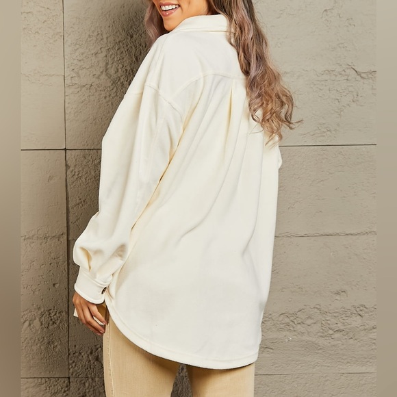 NEW Heimish Cozy Girl Oversized Button Down Shacket Shirt Jacket - Picture 4 of 5